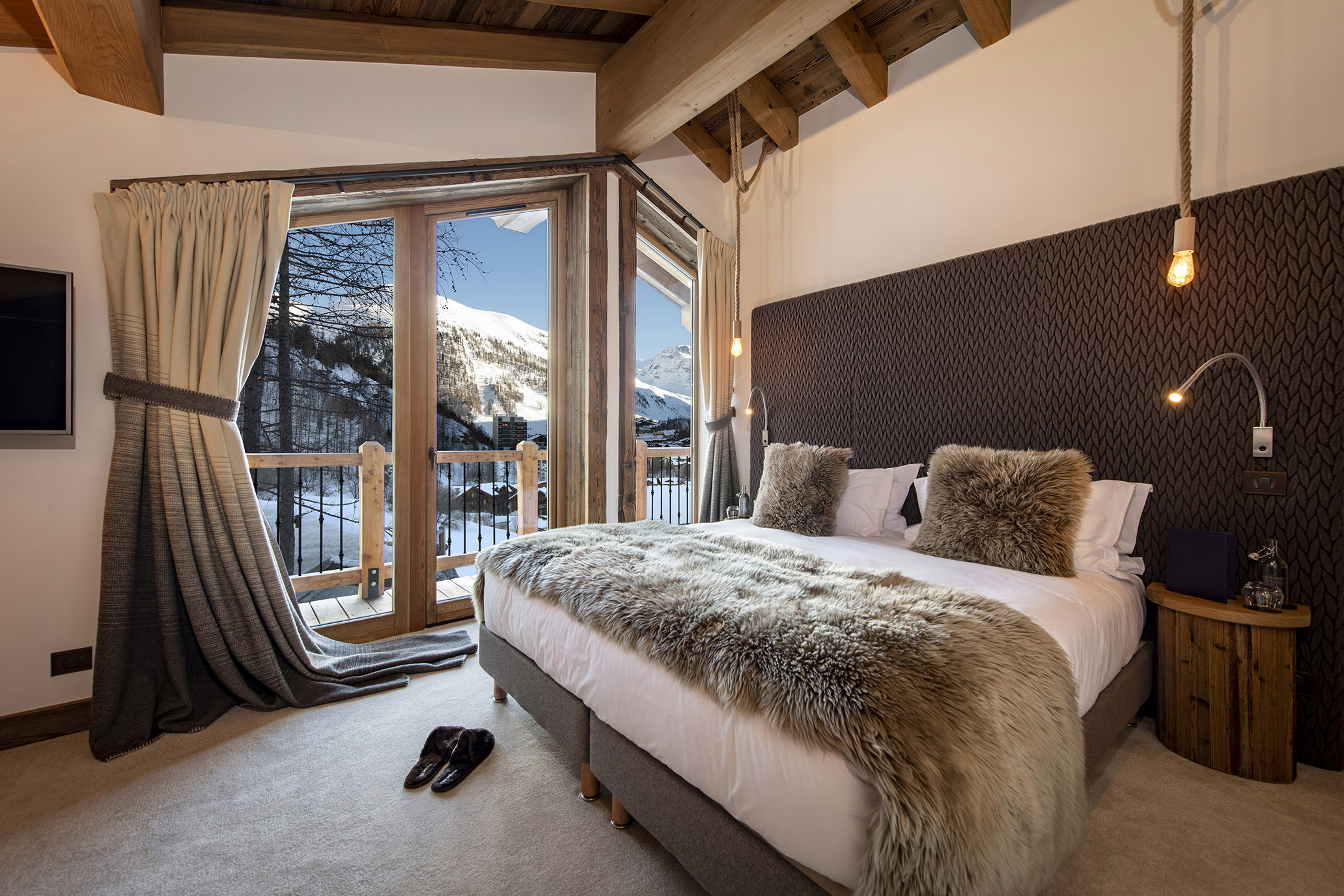 Catered Luxury Ski Chalets from Purple Ski